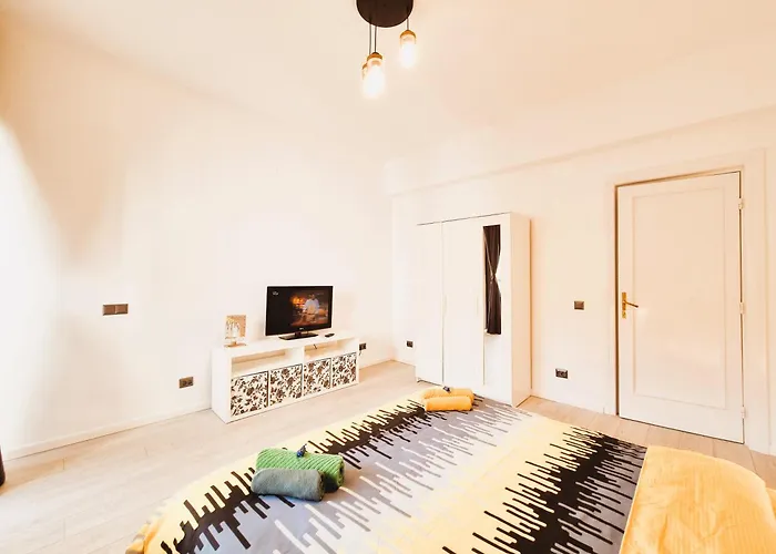 Old Town Oasis - Ap 5