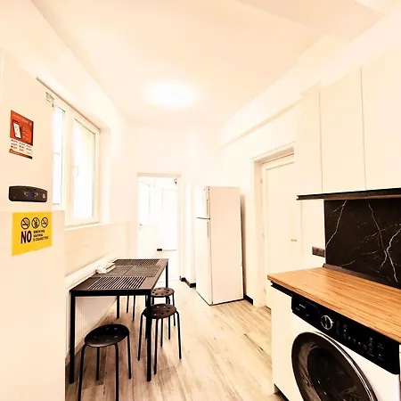 Old Town Oasis - Ap 5 *