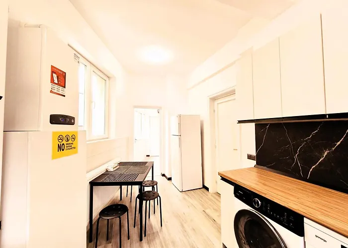 Old Town Oasis - Ap 5 *