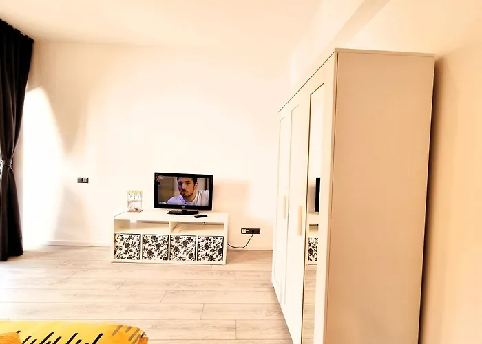 Old Town Oasis - Ap 5